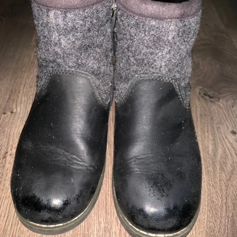 Ugg